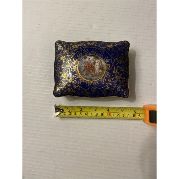 VTG Hand Painted Trinket Box & Tray By M&R . Navy & Gold. Victorian Design - Picture 5 of 7